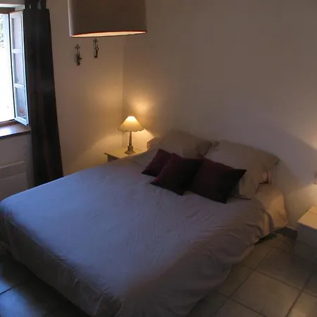 Apartment Appartement Le Saint Gimer - Les Balcons De La Cite